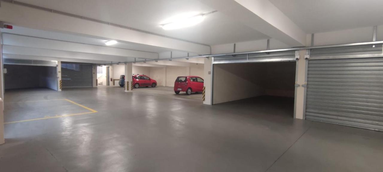 Attico Gabri - Appartamento Con Terrazzo Panoramico Vicino Al Centro Turin Extérieur photo